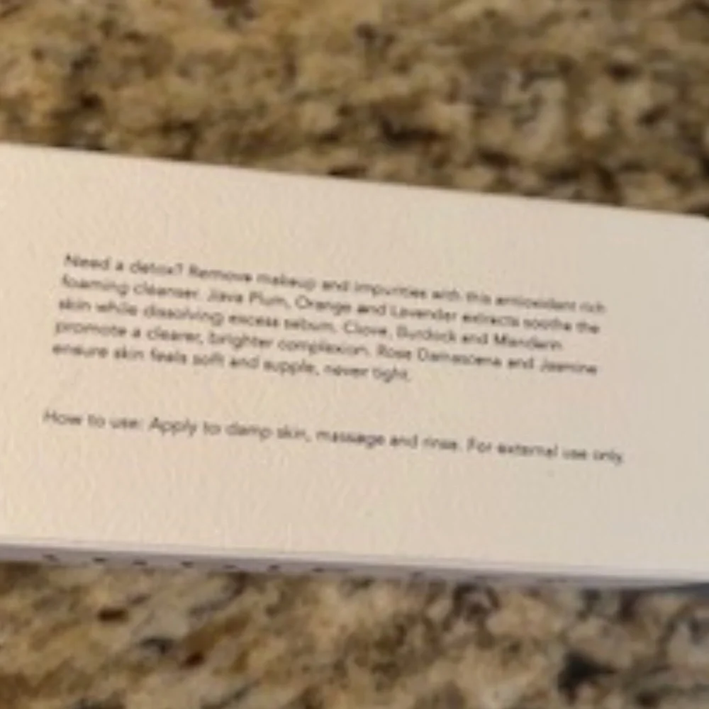 Indie Lee Purifying Face Wash *NEW* - Picture 5 of 9
